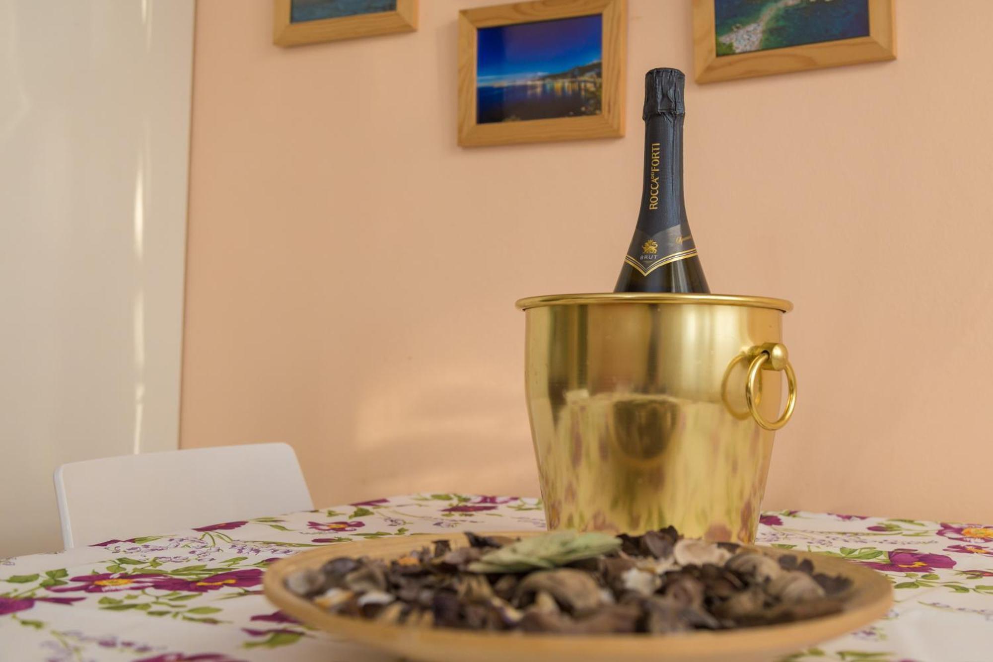 Il Signo Cocco Mare Apartment Ταορμίνα Εξωτερικό φωτογραφία